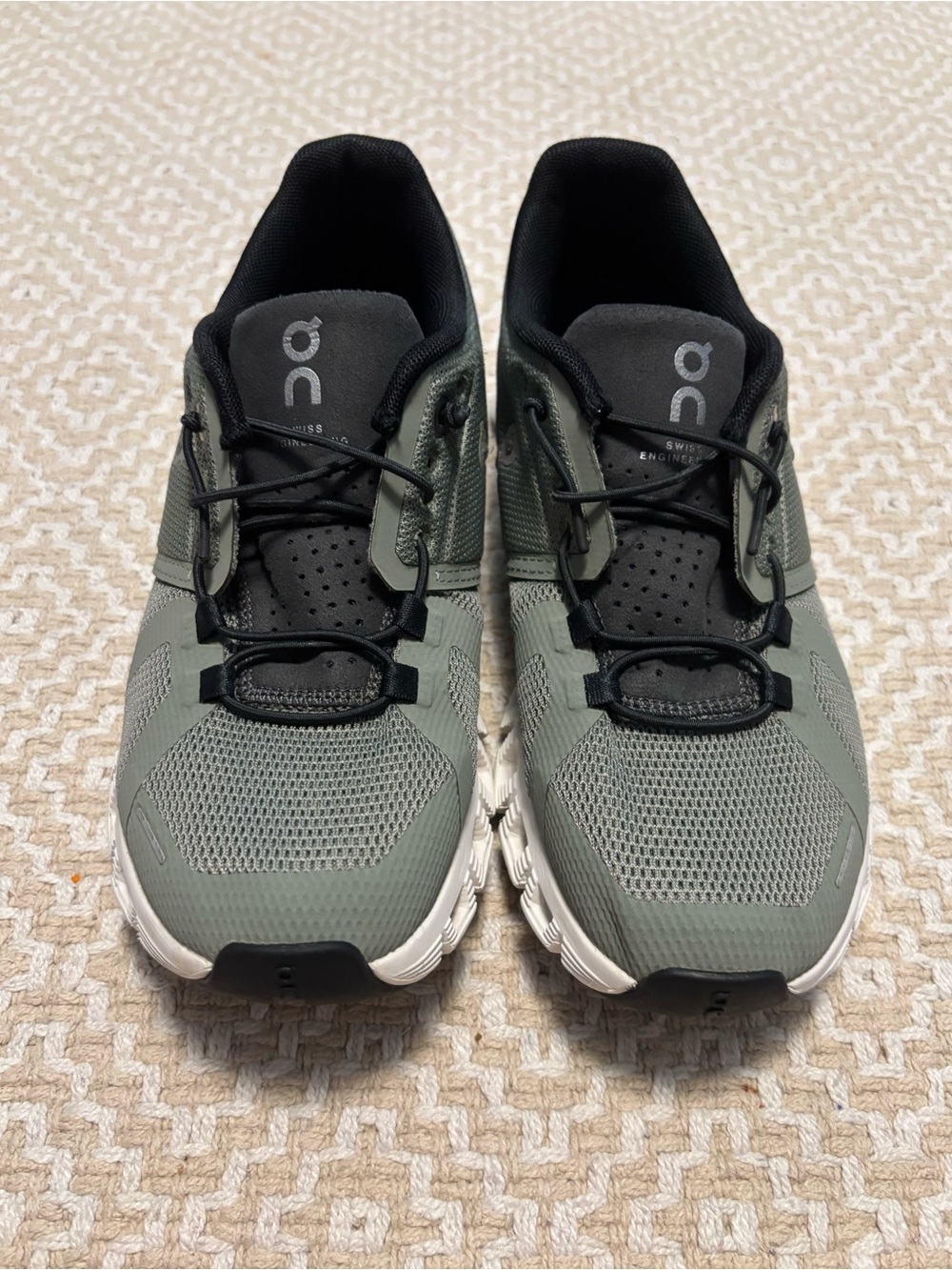 On Cloud 5 Women’s Running Shoes Kelp Shadow Size US 5.5